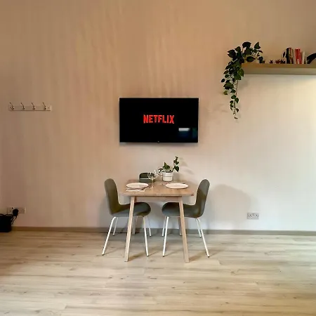 Ground Floor * Nikósie